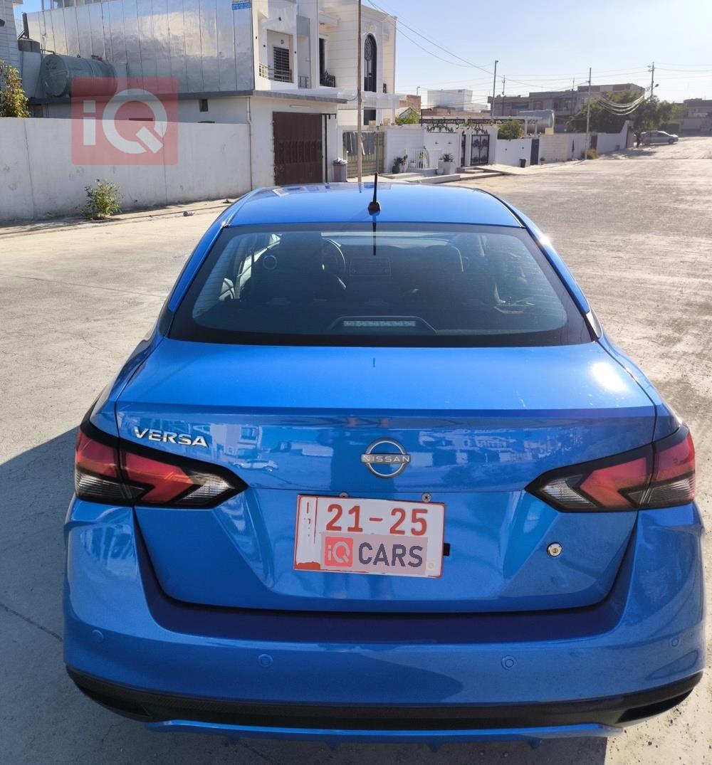 نیسان ڤێرسا